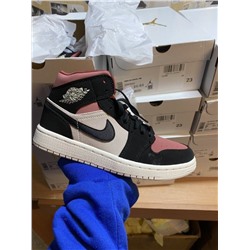 Nike Air Jordan 1