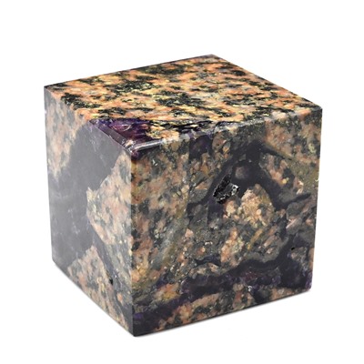 Кубик из флюорита 44*45мм, 231г.