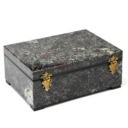 Ларец из эвдиалита 155*105*65мм.