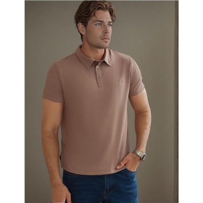 Футболка-поло из фактурного трикотажа