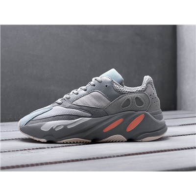 Кроссовки Adidas yeezy boost 700