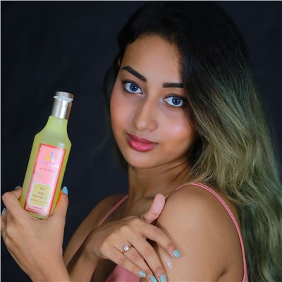 Argan BODY MASSAGE OIL anti stretch mark formula, Aaranyaa (АРГАНОВОЕ массажное масло против растяжек, Аараньяа), 225 мл. - СРОК ГОДНОСТИ ДО 31 ИЮЛЯ 2025 ГОДА