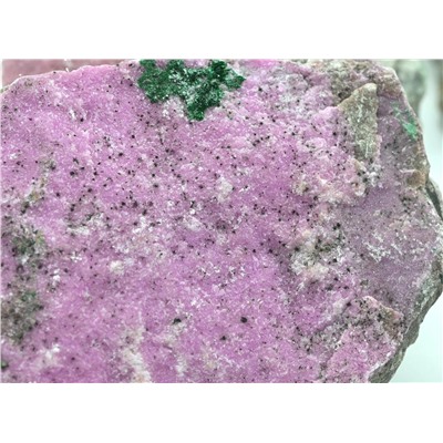 Кобальтокальцит кристаллическое образование, 44*47*33мм, 90-99г