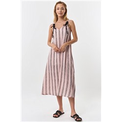 Платье летнее а-силуэта на бретельках из хлопка в полоску на бледно-розовом