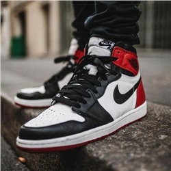 Nike AIR JORDAN 1