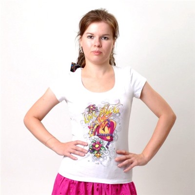 Футболка женская "Love Hurts" (white)