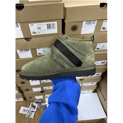 UGG-8570