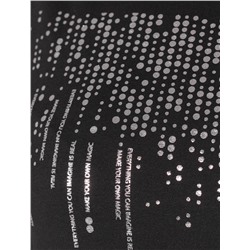 Нарядная футболка с серебристым принтом