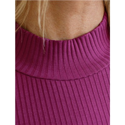 Футболка из фактурного трикотажа в рубчик