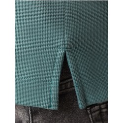 Лонгслив из мягкого фактурного трикотажа с плетеным воротником поло на молнии