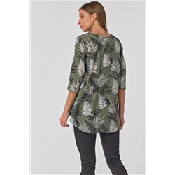 Блузка удлиненная свободная с принтом на зеленом