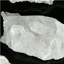 Кристаллы горного хрусталя 63*39*35мм, 100-119г
