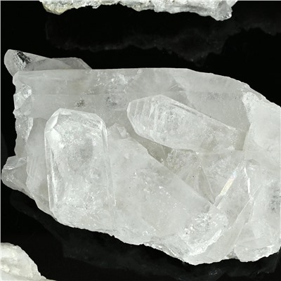 Кристаллы горного хрусталя 63*39*35мм, 100-119г