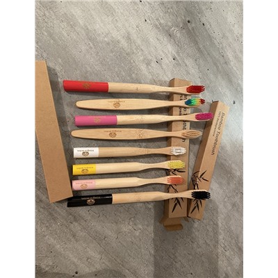 Детская Зубная щетка из бамбука, щетина с угольным напылением,bamboobrush, ​1 шт. (средняя жесткость), круглая ручка. цвета в ассортименте.
