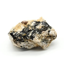 Минерал циркон в породе 42*32*20мм 34г