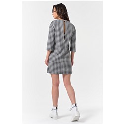 Платье трикотажное короткое в клетку на сером