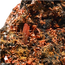 Крокоит кристаллическое образование 60*55*50мм, 152гр.