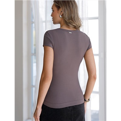 Футболка из трикотажа в широкий рубчик