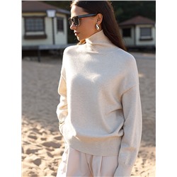 Свободный свитер с высоким воротом из мягкой пряжи с кашемиром