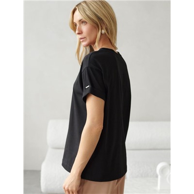 Футболка из премиального хлопка с авторским принтом