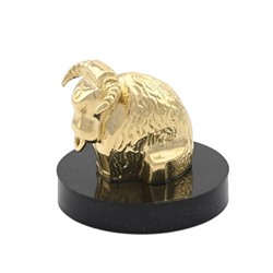 Знак зодиака из бронзы "Телец" на подставке из долерита 50*50*45мм