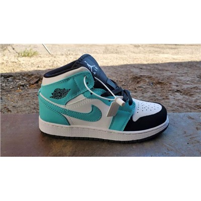 Nike Air Jordan 1