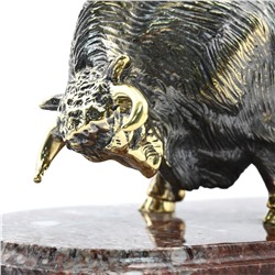 Статуэтка из бронзы "Бык" на подставке из креноида 130*70*75мм.