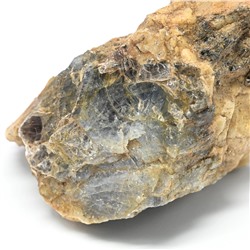 Корунд сапфир в породе 46*34*23мм, 39г