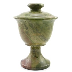 Кубок из яшмы пейзажной 127*127*181мм.