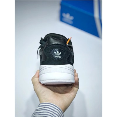 Кроссовки Adidas Falcon W
