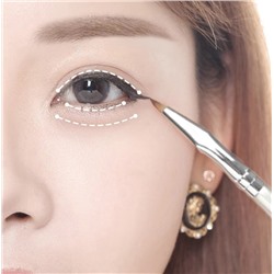 Изогнутая кисть для подводки