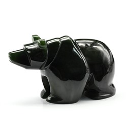 Медведь из камня нефрит 83*35*47мм, 184г