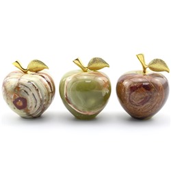 Яблоко из камня оникс 60*60*70мм.