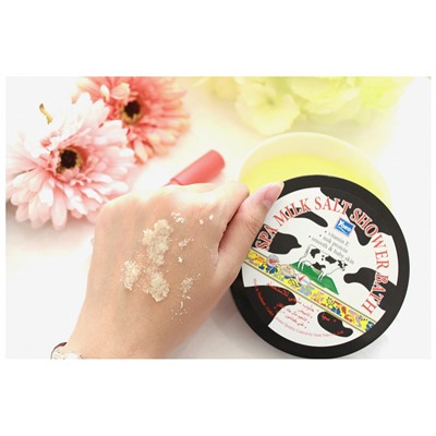 SPA MILK SALT SHOWER BATH, Vitamin E, Milk Protein, Smooth & Baby skin, Yoko (Солевой СПА-Скраб С МОЛОКОМ, Витамином Е, Молочным протеином, Йоко), 250 г. - СРОК ГОДНОСТИ ДО 31 АВГУСТА 2024 ГОДА