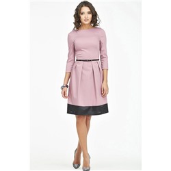 Платье с юбкой в складку розовое