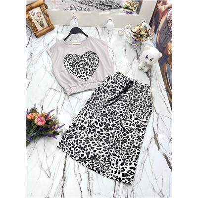 Костюм с юбкой 880351