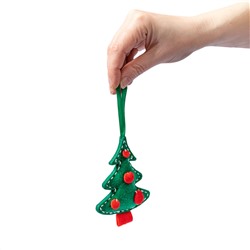 Мягкая елочная игрушка из фетра «Домик, елочка, колокольчик» своими руками