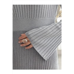 Платье длинное серое с люрексом D32.102