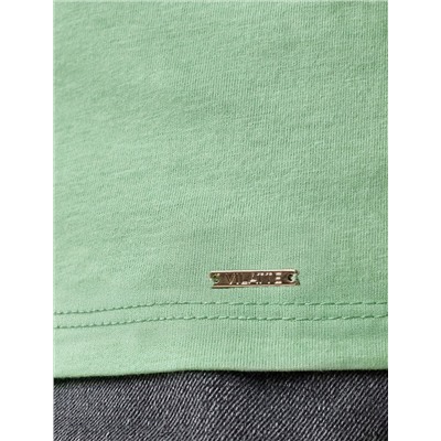 Футболка с цельнокроеным рукавом