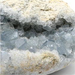 Друза целестина вес 842г, размер 140*90*38мм