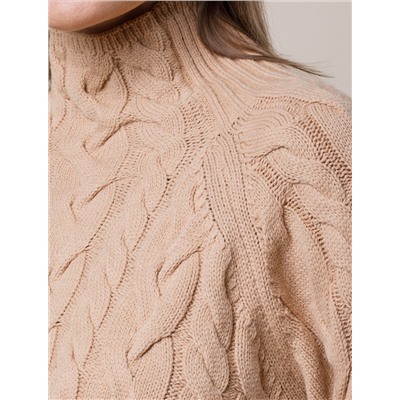 Удлиненный свитер фактурной вязки с узором косы