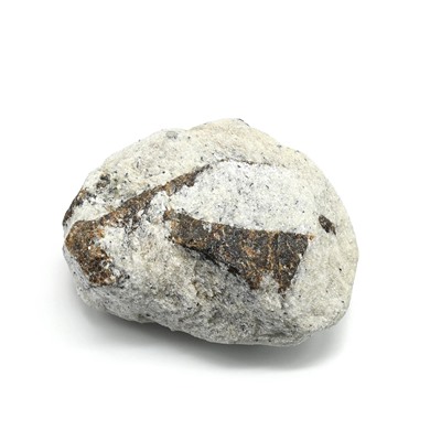 Минерал ставролит 51*40*22мм, 63г (G)