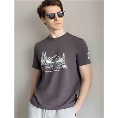 Футболка из премиального хлопка с авторским принтом