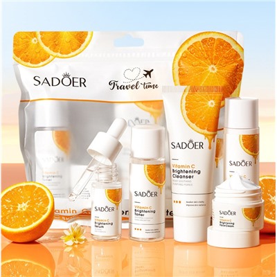 Дорожный набор уходовой косметики с витамином С 5 в 1 Sadoer