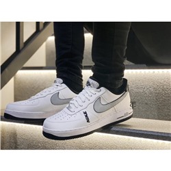 Nike Air Force 1 '07 LV8