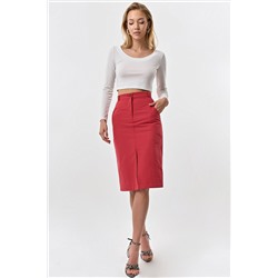 Юбка прямого силуэта в джинсовом стиле красная