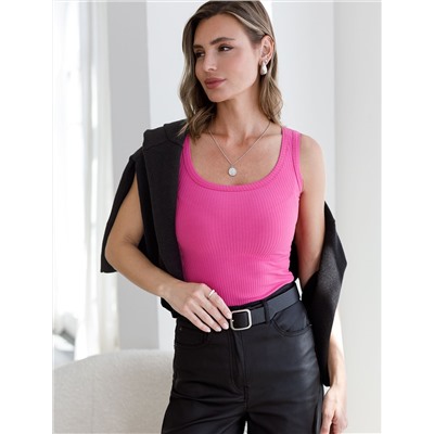 Топ из трикотажа в широкий рубчик