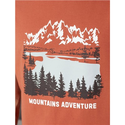 Футболка из премиального хлопка с авторским принтом