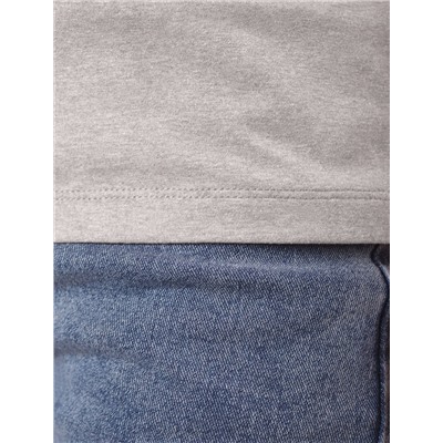 Футболка из премиального хлопка с V-образным вырезом