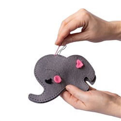 Мягкая игрушка из фетра «Слоник» своими руками